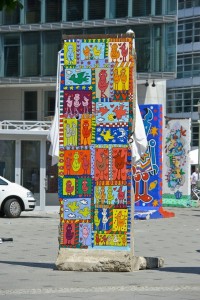 Original Berliner Mauer L-Teil James Rizzi, Free as a Bird